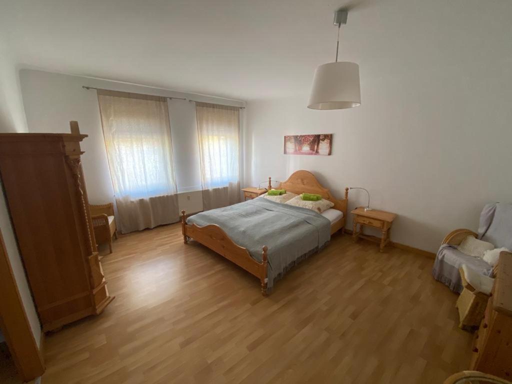 Ormesheim Ferienwohnung Am Theo Carlen Platz מראה חיצוני תמונה